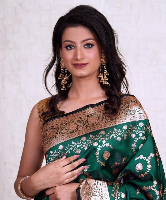 Emerald Green Banarasi Katan Silk Saree with Handwoven Zari Magic - Image 5