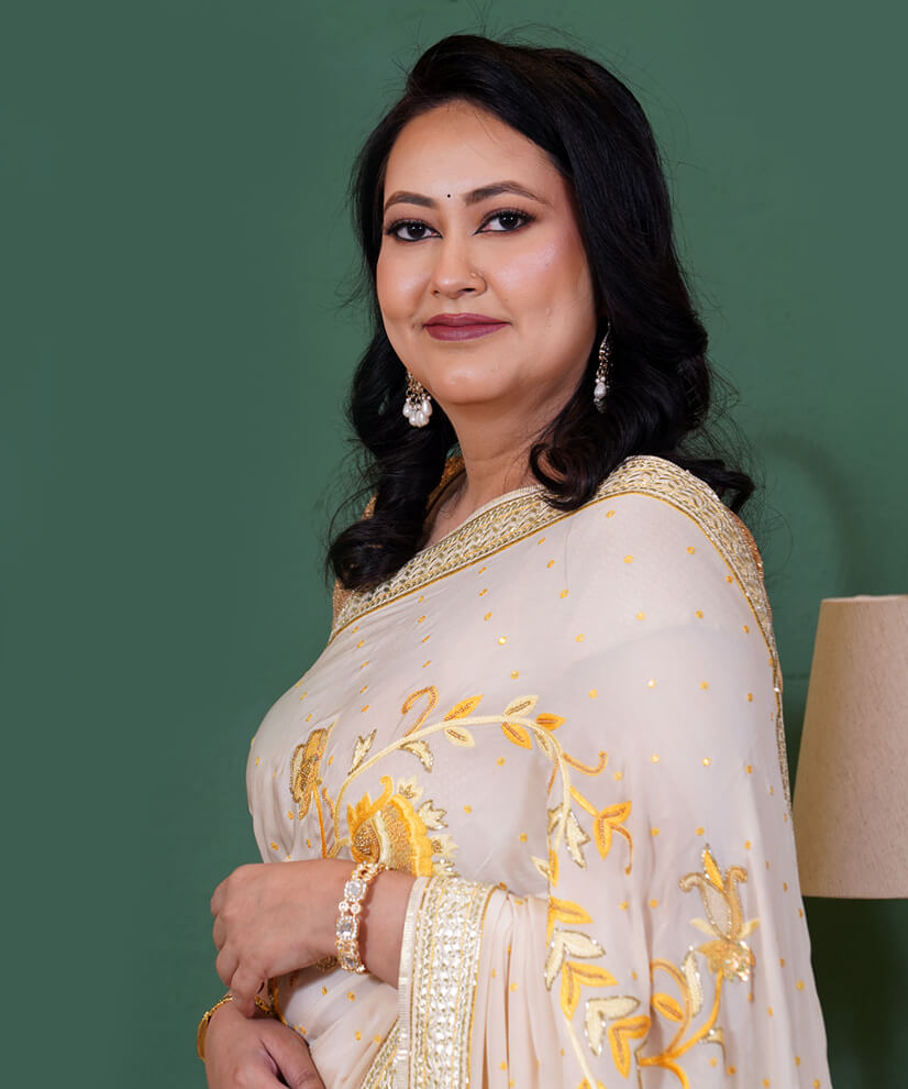 Ivory & Mustard Aari Zardozi Hand-Embroidered Pure Georgette Sare - Image 4