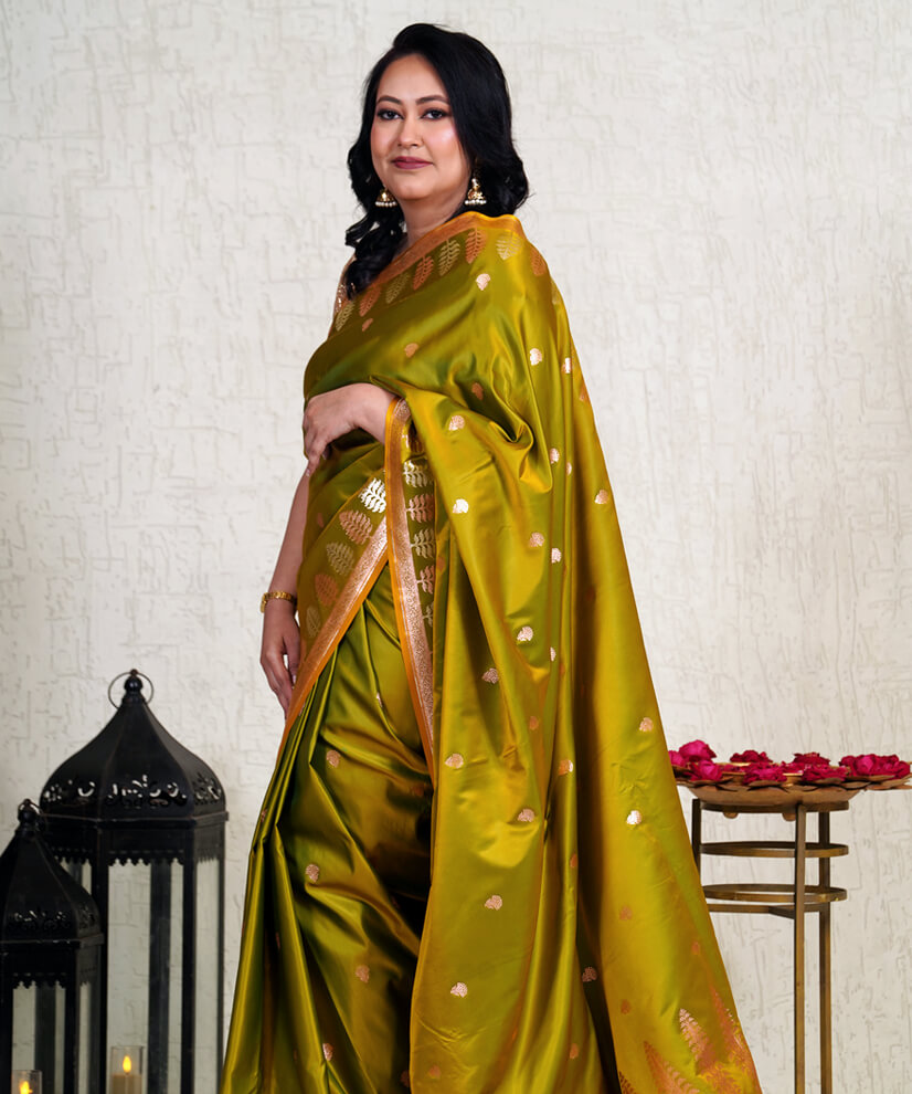Olive Gold Banarasi Katan Silk Saree – Handwoven Masterpiece - Image 4