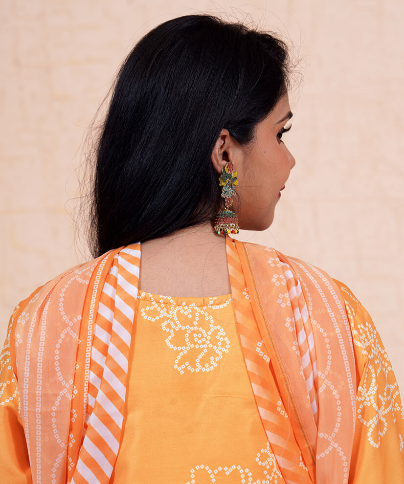 Sunset Glow Embroidered Rayon Kurta Set - Image 2