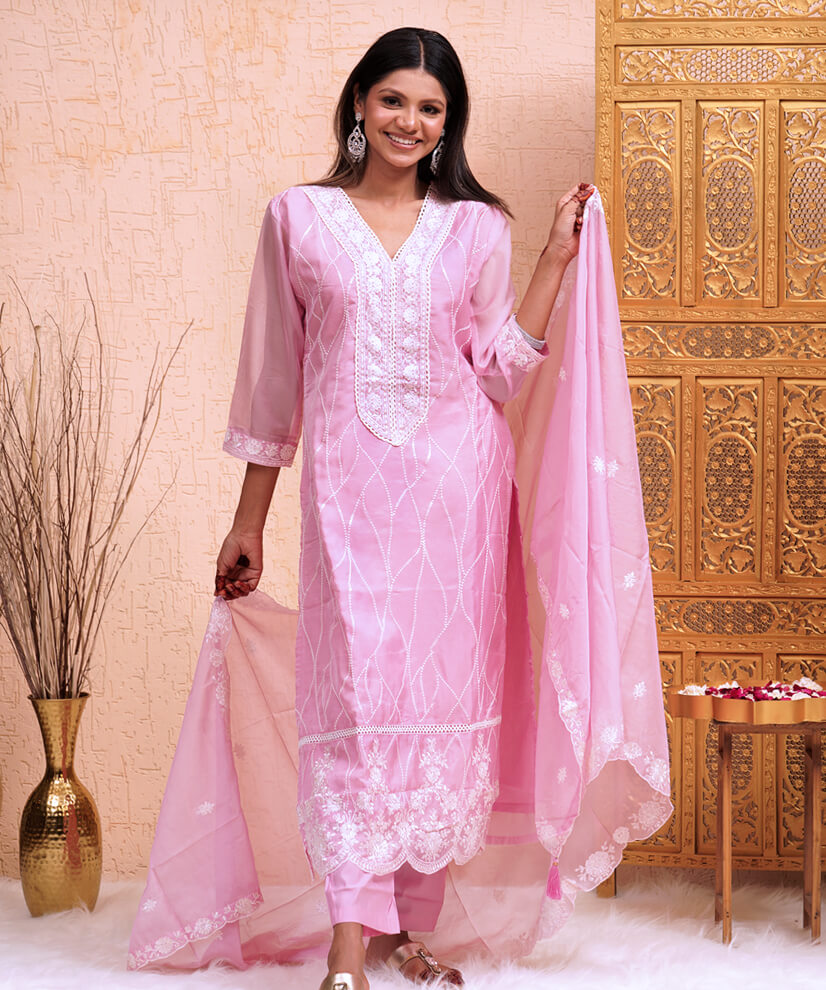 Blush Elegance Embroidered Organza Kurta Set