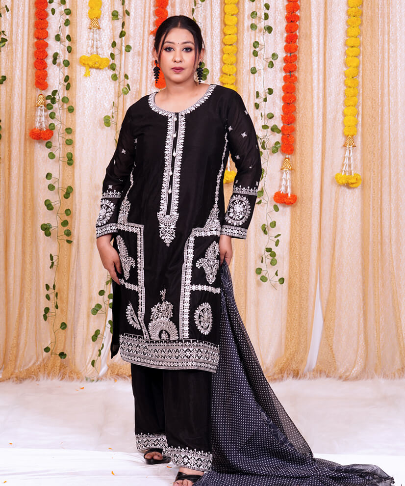 Black Embroidered Kurta Set with Contrasting Polka Dot Dupatta - Image 2