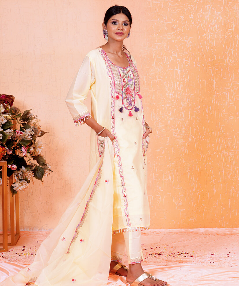 Pastel Yellow Embroidered Kurta Set with Pocket Detailing - Image 2