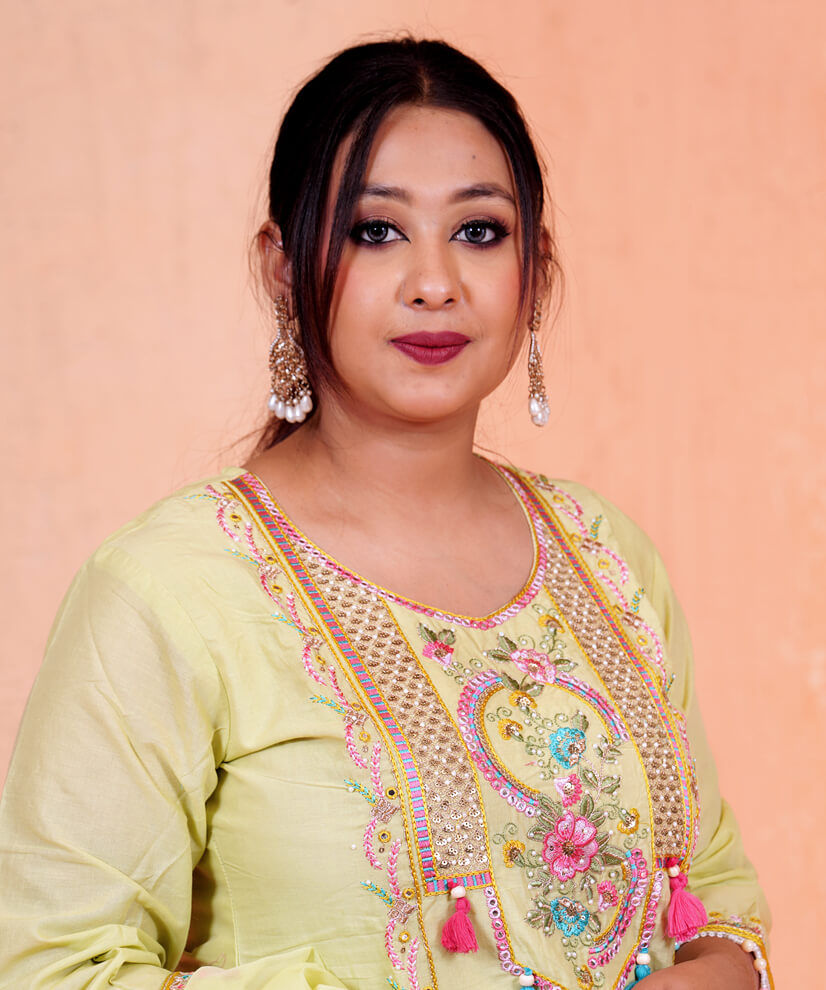 Pastel Lime Green Kurta Set with Mirror Work & Embroidered Pocket - Image 2
