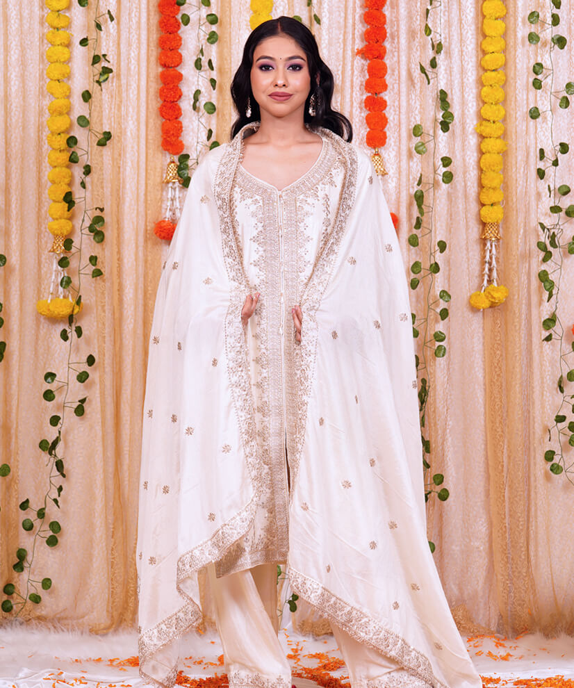 Ivory Gold Chinon Silk Embroidered Kurta Set with Pants & Dupatta - Image 3
