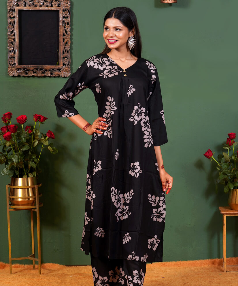 Midnight Noir Floral Printed Co-ord Set in Rayon - Image 4