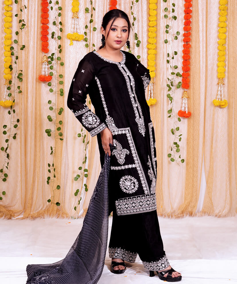 Black Embroidered Kurta Set with Contrasting Polka Dot Dupatta - Image 3