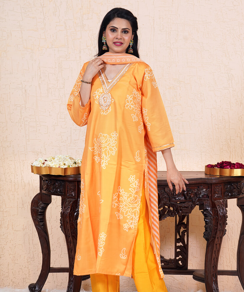Sunset Glow Embroidered Rayon Kurta Set - Image 4