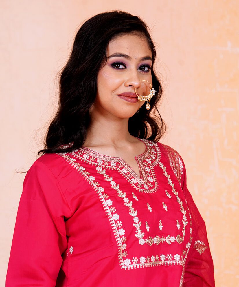 Rani Pink Kurta Set with Zari Embroidery & Chanderi Dupatta - Image 5