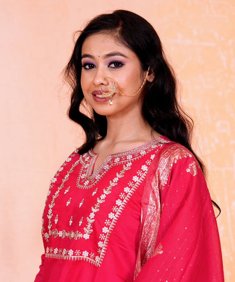 Rani Pink Kurta Set with Zari Embroidery & Chanderi Dupatta - Image 4